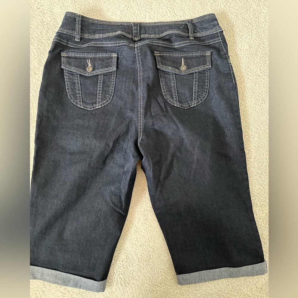 CONTRAST Short Jeans - Picture 5 of 6